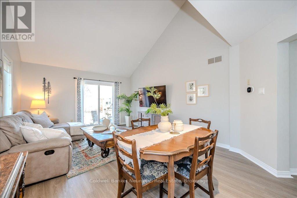 30 - 60 Ptarmigan Drive, Guelph, Ontario  N1C 1E5 - Photo 11 - X12085537