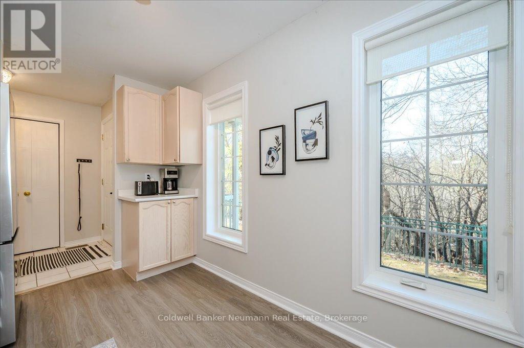 30 - 60 Ptarmigan Drive, Guelph, Ontario  N1C 1E5 - Photo 15 - X12085537