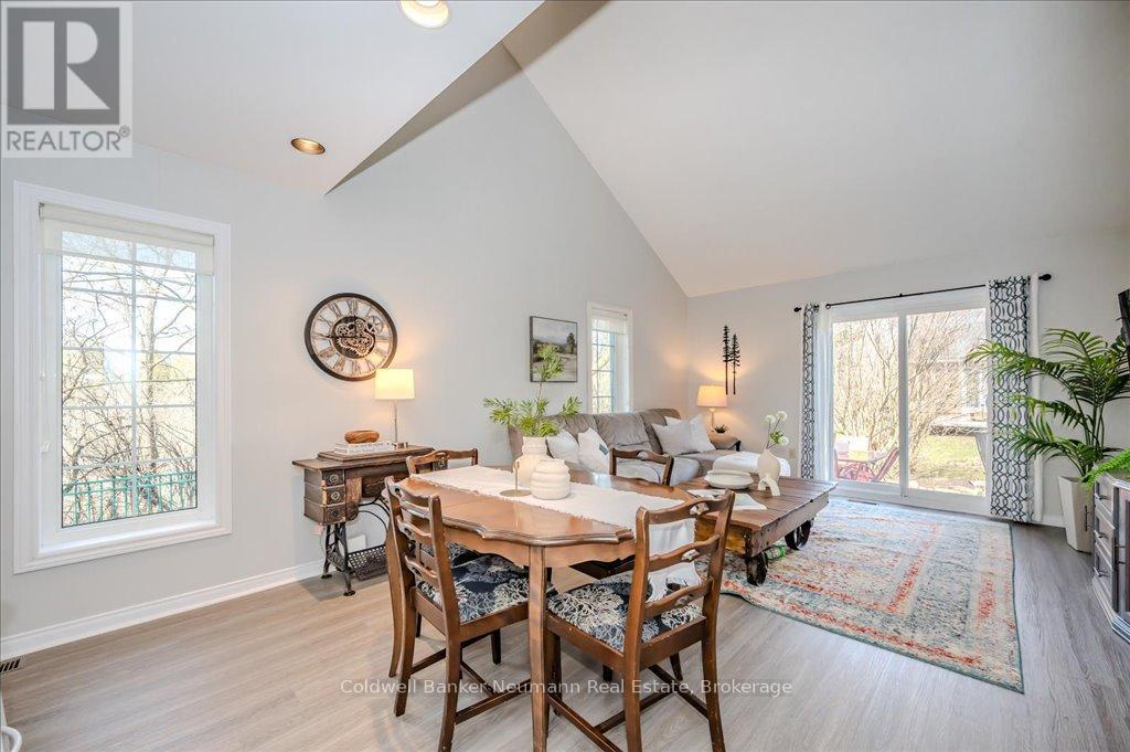 30 - 60 Ptarmigan Drive, Guelph, Ontario  N1C 1E5 - Photo 6 - X12085537