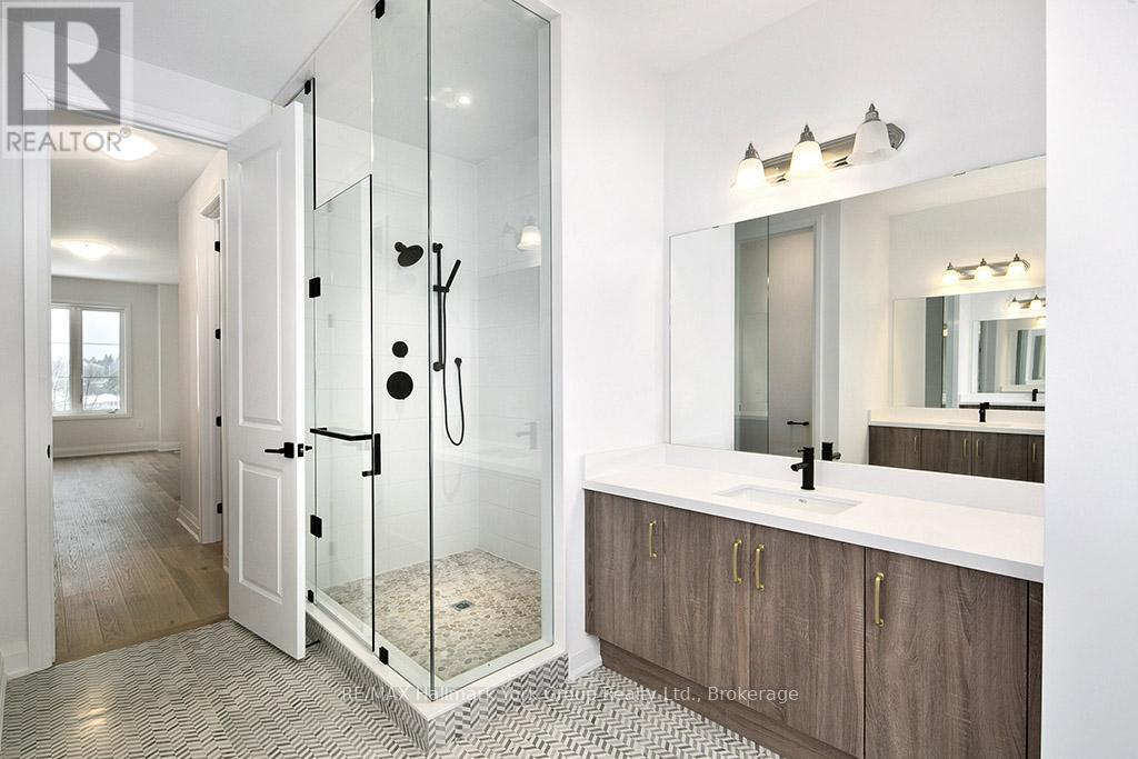 5 - 11 Bay Street, Blue Mountains, Ontario  N0H 2P0 - Photo 45 - X12085569