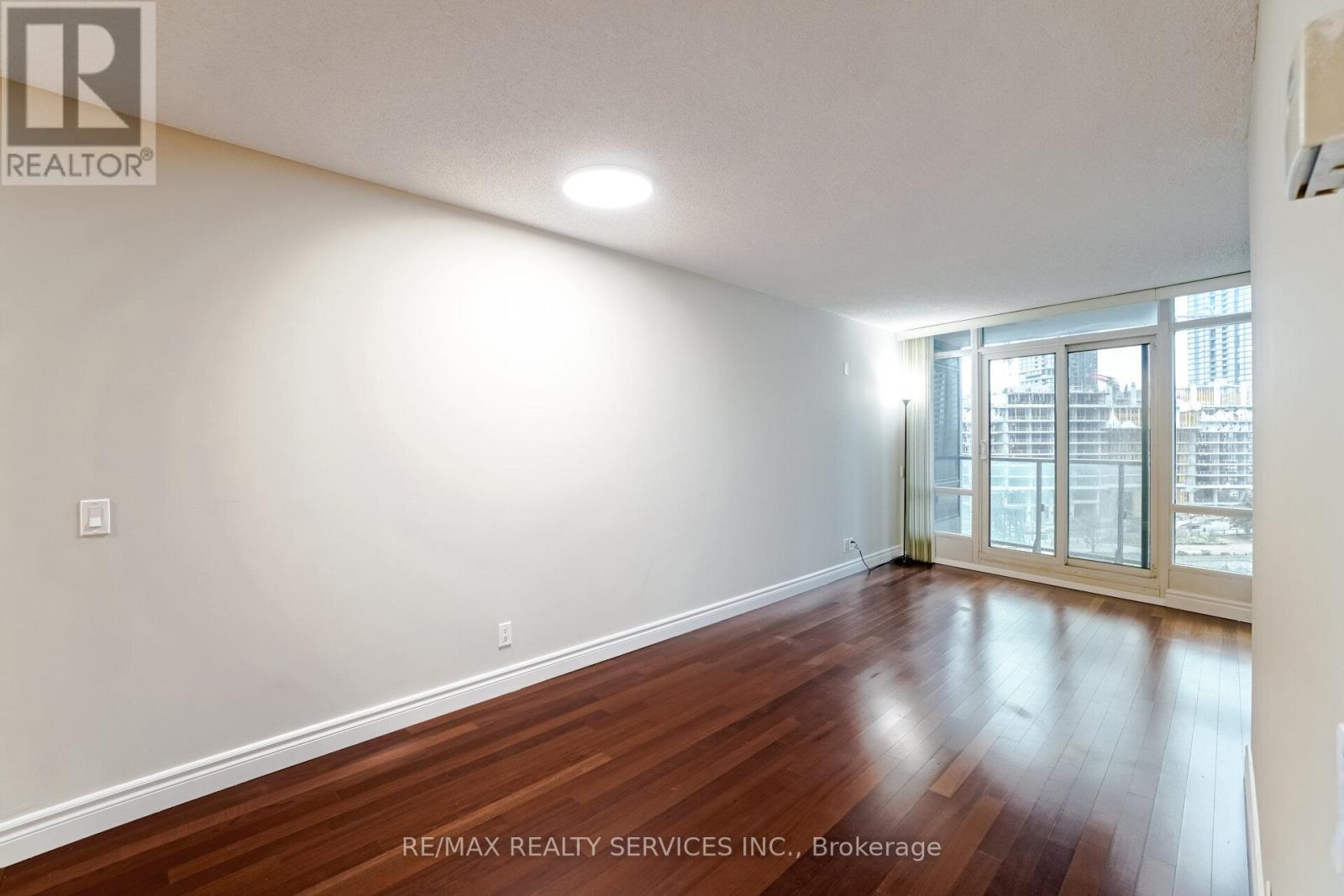 1008 - 361 Front Street W, Toronto, Ontario  M5V 3R5 - Photo 20 - C12085522