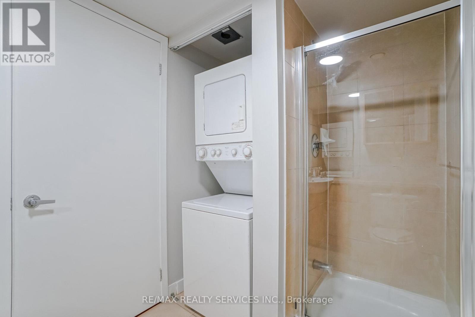 1008 - 361 Front Street W, Toronto, Ontario  M5V 3R5 - Photo 26 - C12085522