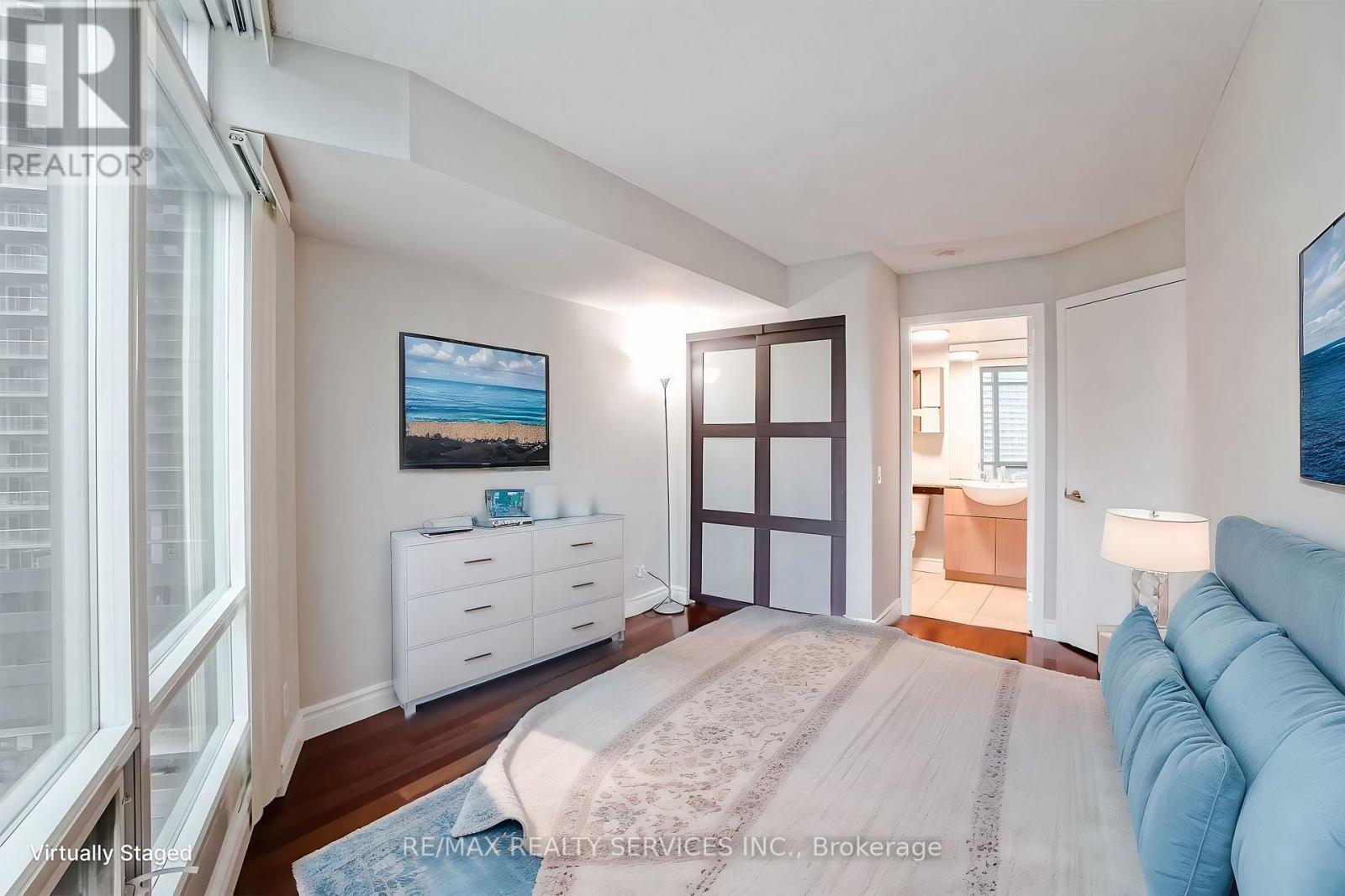 1008 - 361 Front Street W, Toronto, Ontario  M5V 3R5 - Photo 27 - C12085522