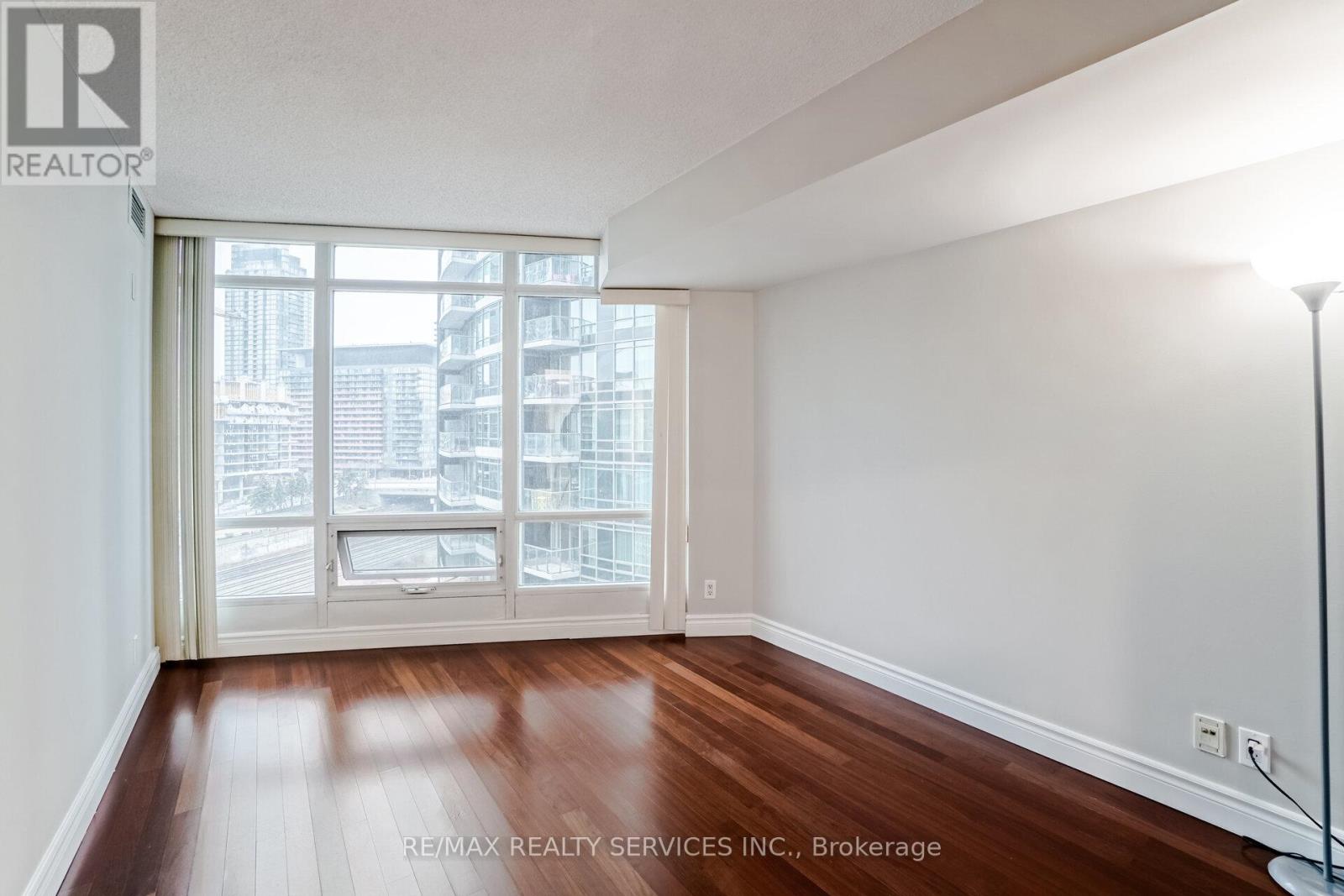 1008 - 361 Front Street W, Toronto, Ontario  M5V 3R5 - Photo 29 - C12085522