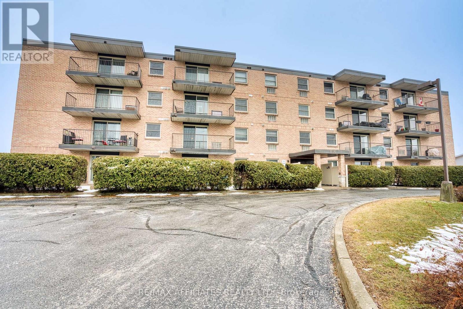 Property at 101 - 206 WOODWARD STREET image 3