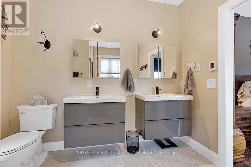 38 Tuttle Point Road, Edwardsburgh/cardinal, Ontario  K0E 1T1 - Photo 21 - X12085532