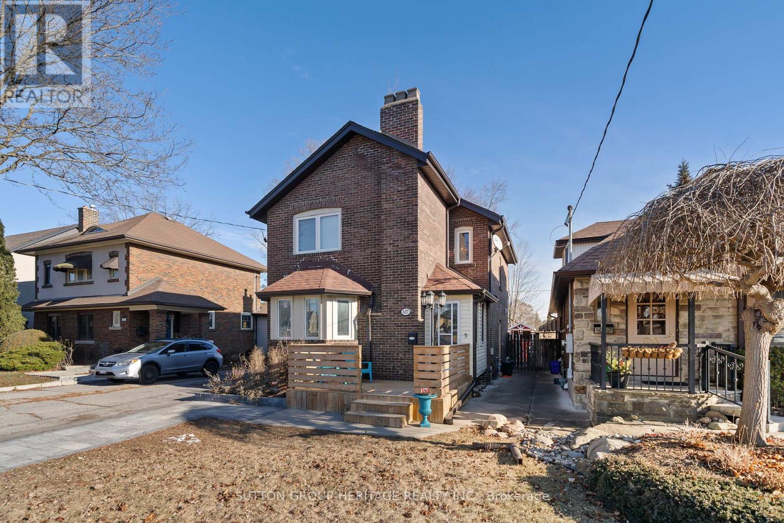 Property at 637 MASSON STREET image 3