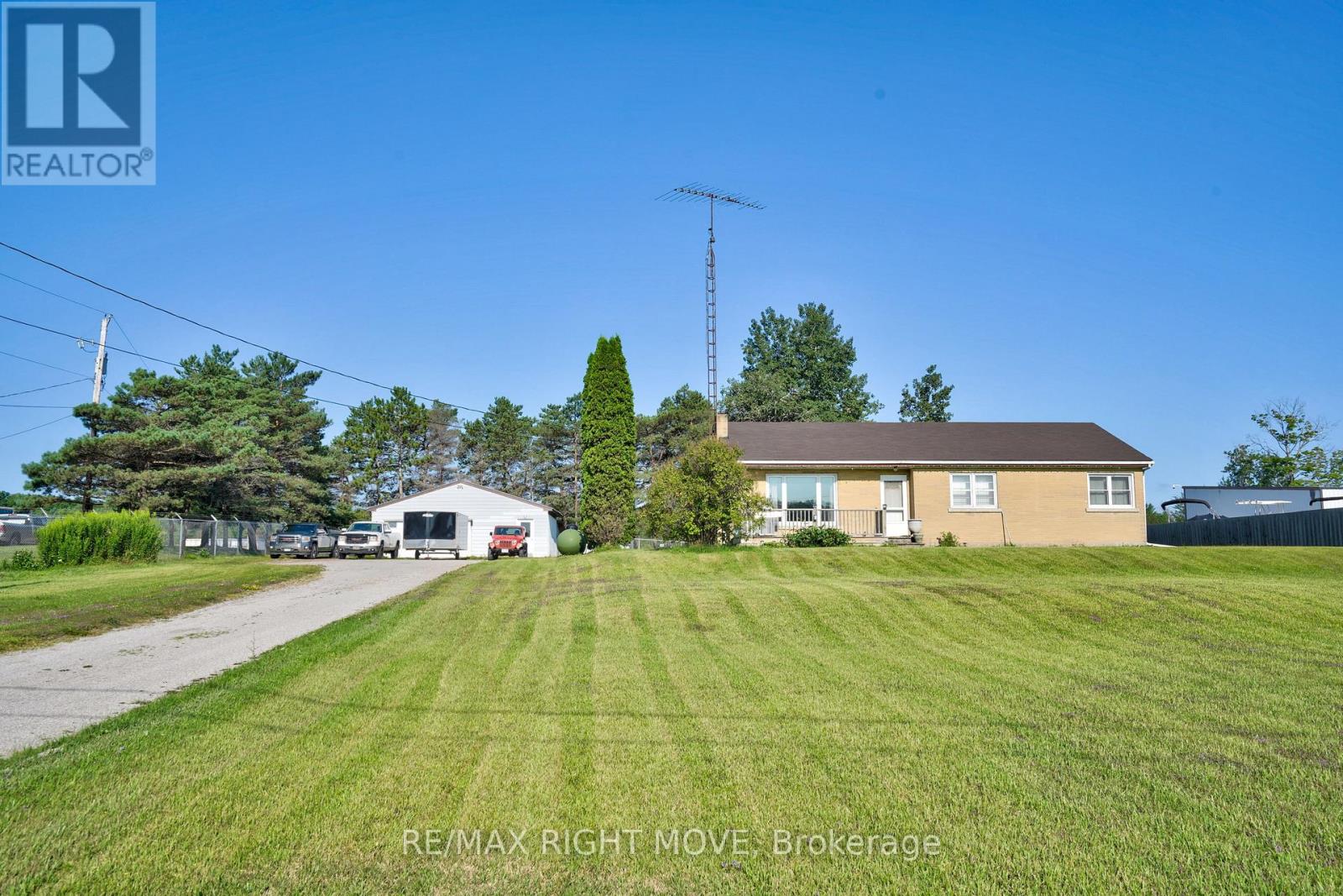 4142 Stewarts Lane, Severn, Ontario  L3V 6K6 - Photo 25 - S12085563