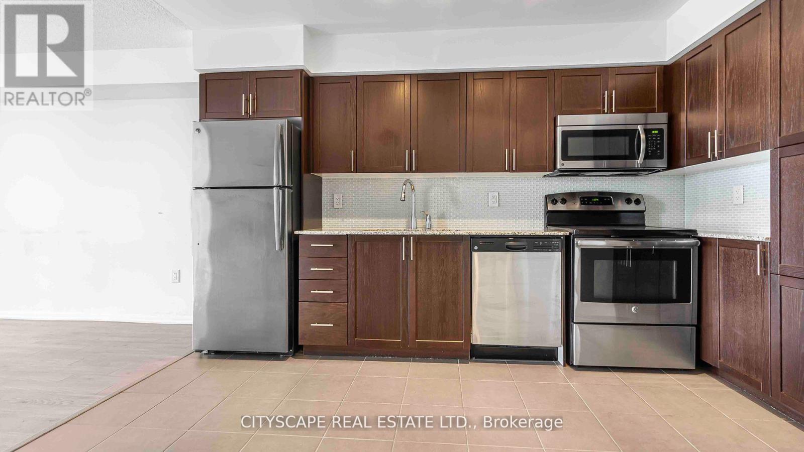 Property at 1412 - 830 LAWRENCE AVENUE W image 3