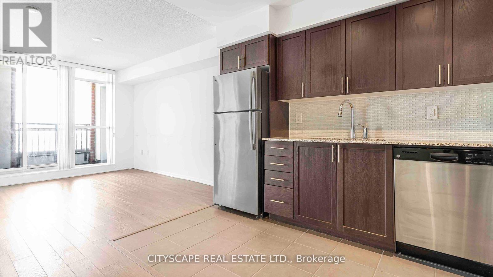 Property at 1412 - 830 LAWRENCE AVENUE W image 4