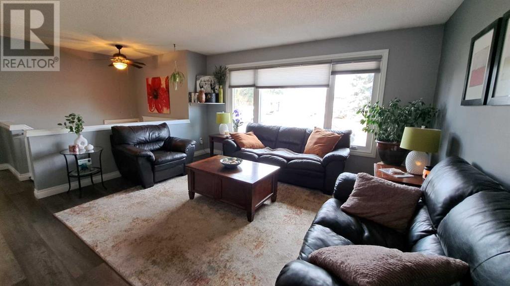 5513 37 Street, Lloydminster, Alberta  T9V 1J4 - Photo 3 - A2212278