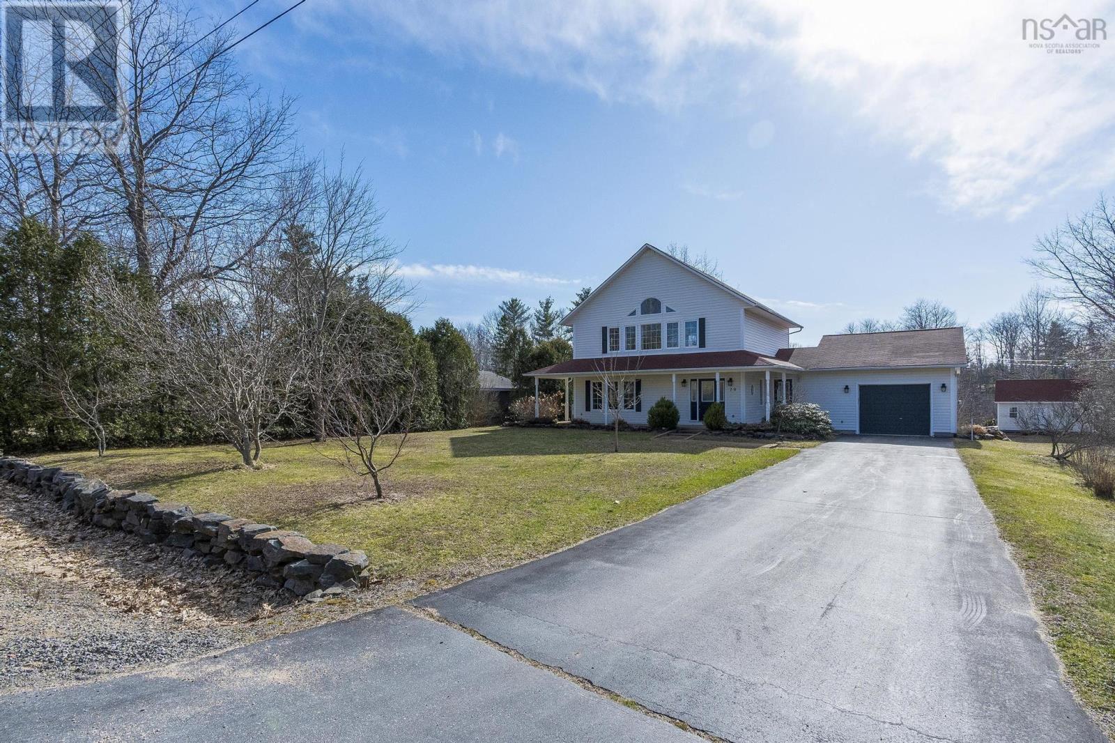 Property at 79 Auburnwood Lane image 3