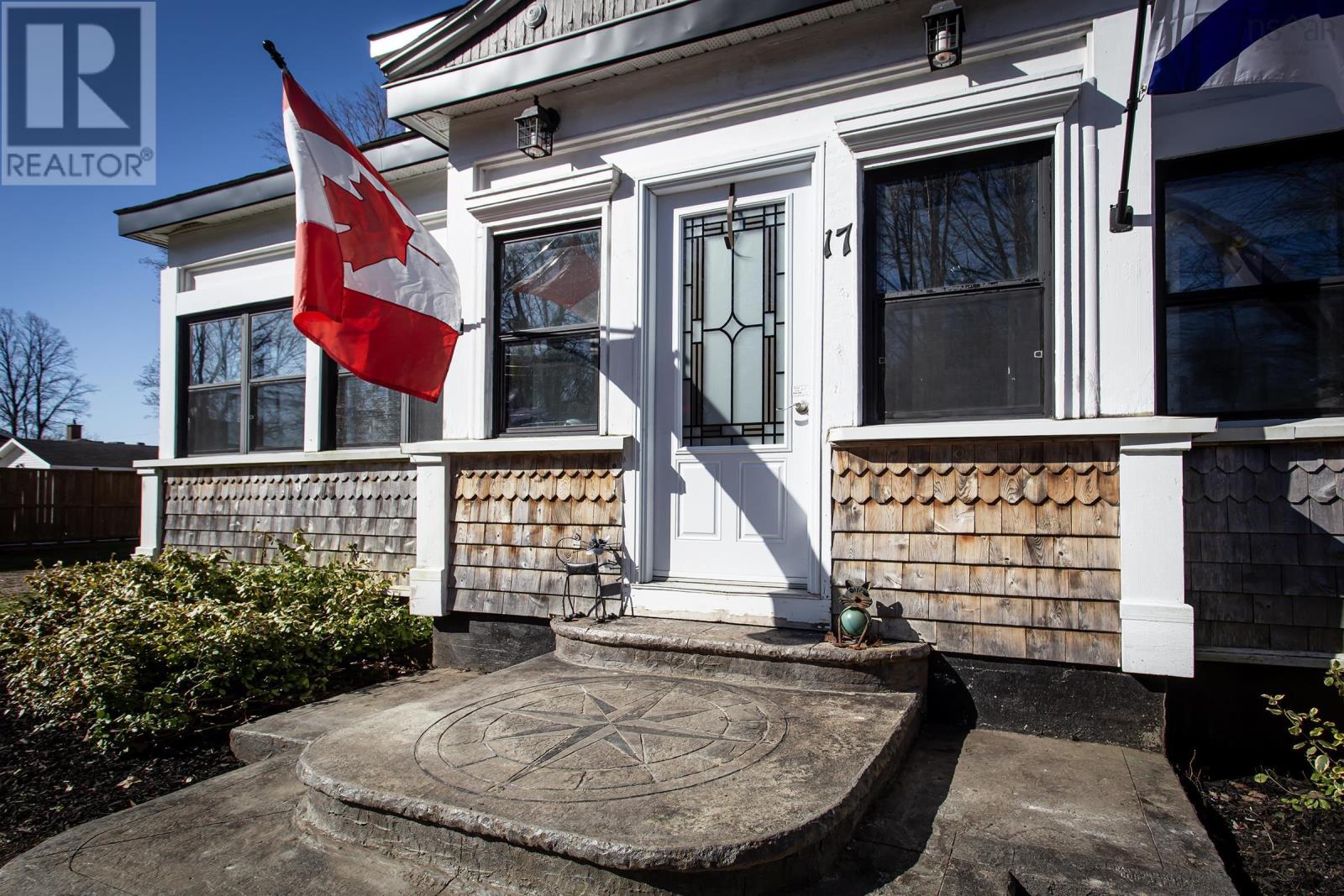 Property at 17 Queen Street image 4