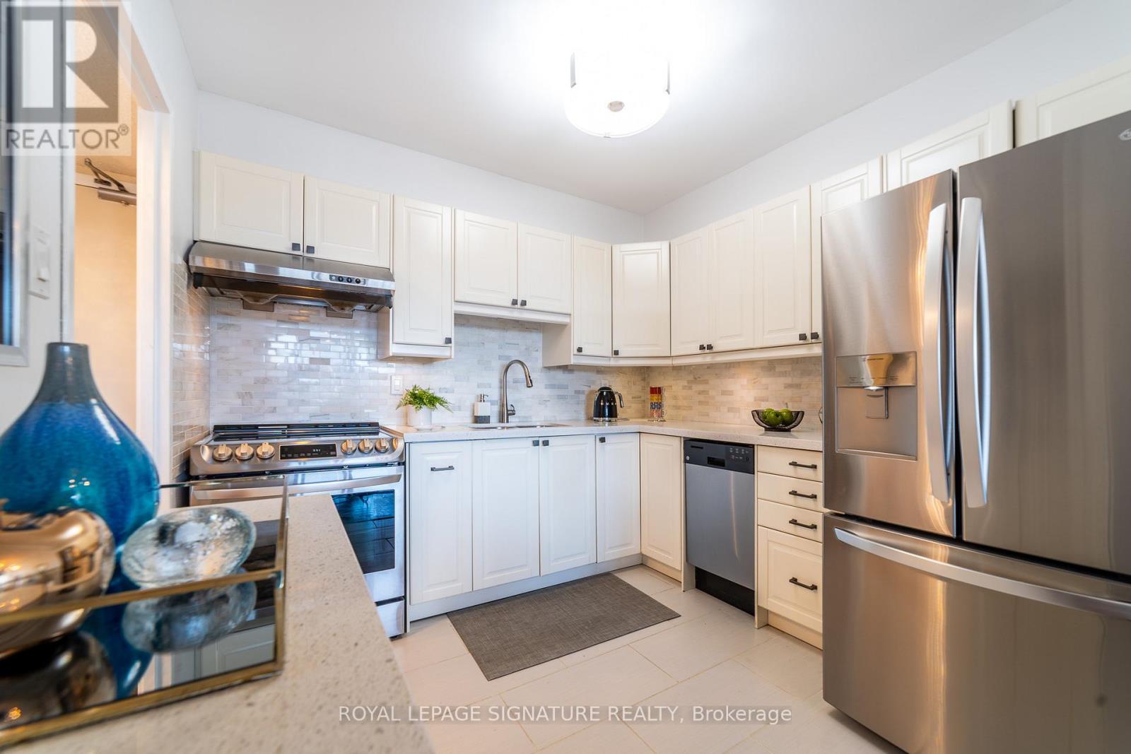 406 - 10 Fashion Roseway Way E, Toronto, Ontario  M2N 6B6 - Photo 12 - C12085272