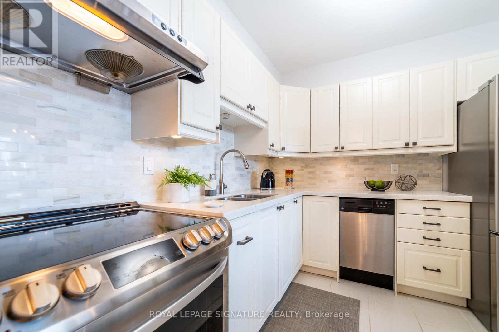 406 - 10 Fashion Roseway Way E, Toronto, Ontario  M2N 6B6 - Photo 7 - C12085272
