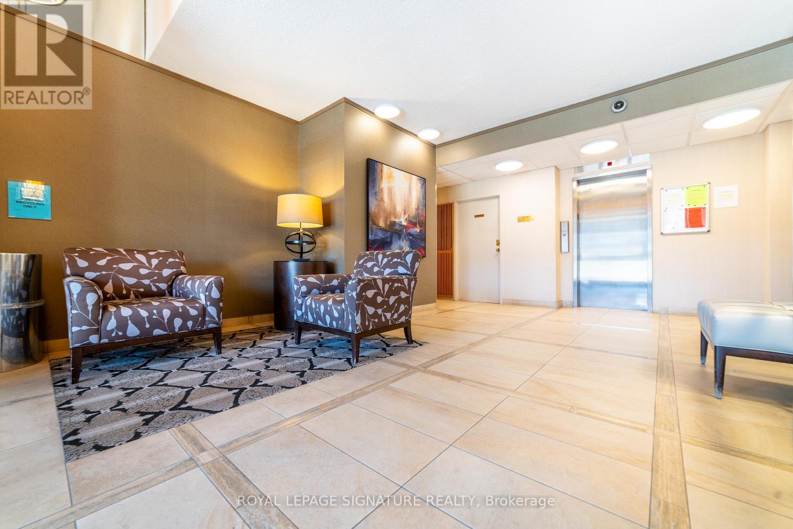 406 - 10 Fashion Roseway Way E, Toronto, Ontario  M2N 6B6 - Photo 4 - C12085272
