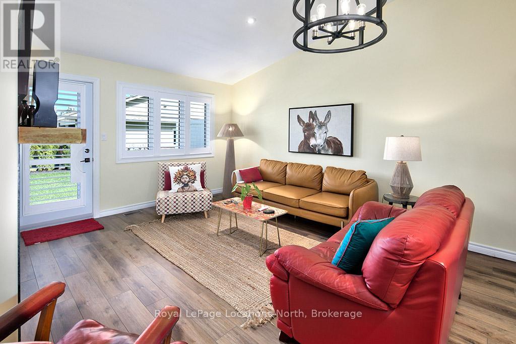 108 Warbler Way, Blue Mountains, Ontario  N0H 2P0 - Photo 10 - X12085591