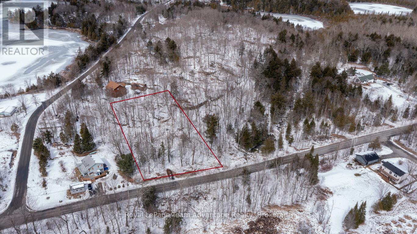 22 Sunnyshore Park Drive, Mckellar, Ontario  P2A 0B5 - Photo 4 - X12085598