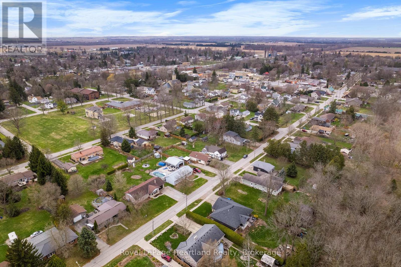 260 William Street E, North Middlesex, Ontario  N0M 2K0 - Photo 45 - X12085644