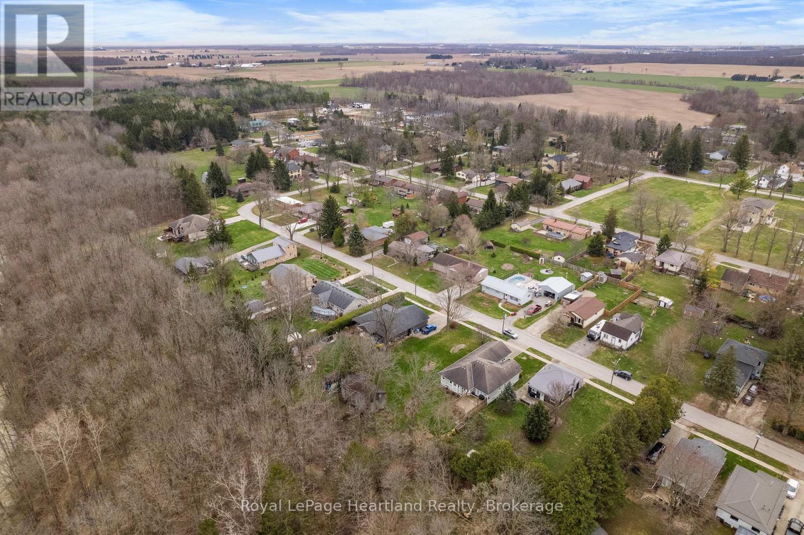 260 William Street E, North Middlesex, Ontario  N0M 2K0 - Photo 46 - X12085644