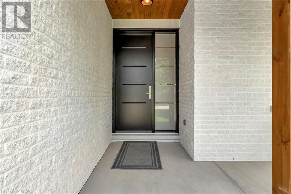 Property at 128 LISGAR Avenue image 5