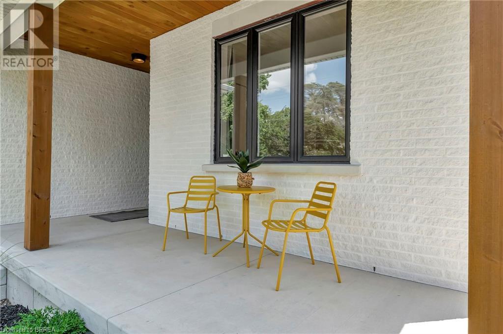 Property at 128 LISGAR Avenue image 4