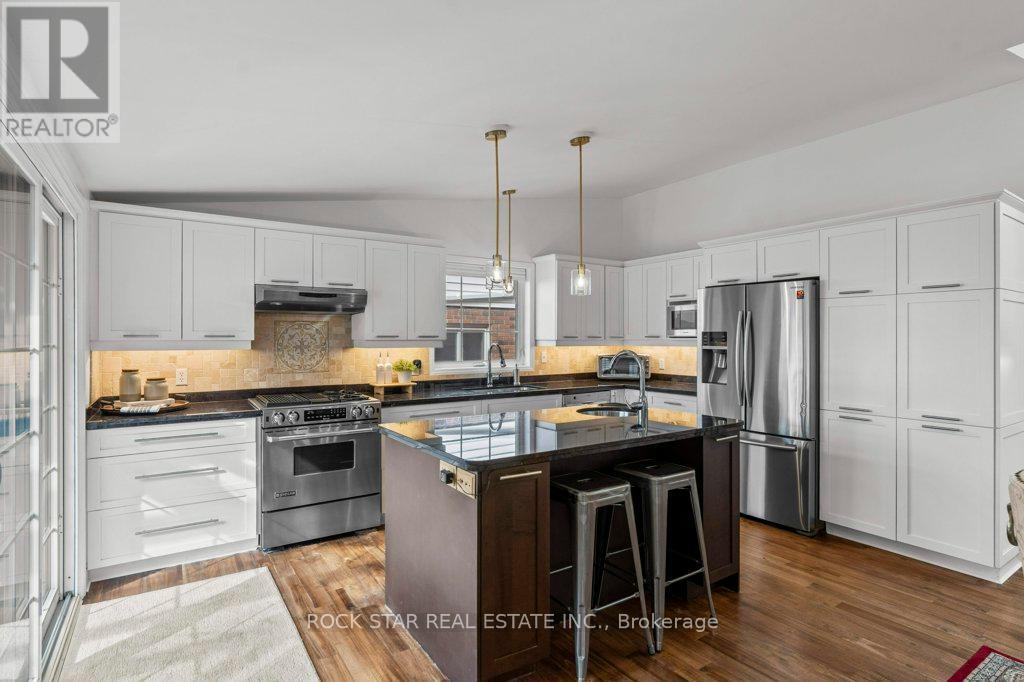 Property at 43 OCEANIC DRIVE image 3