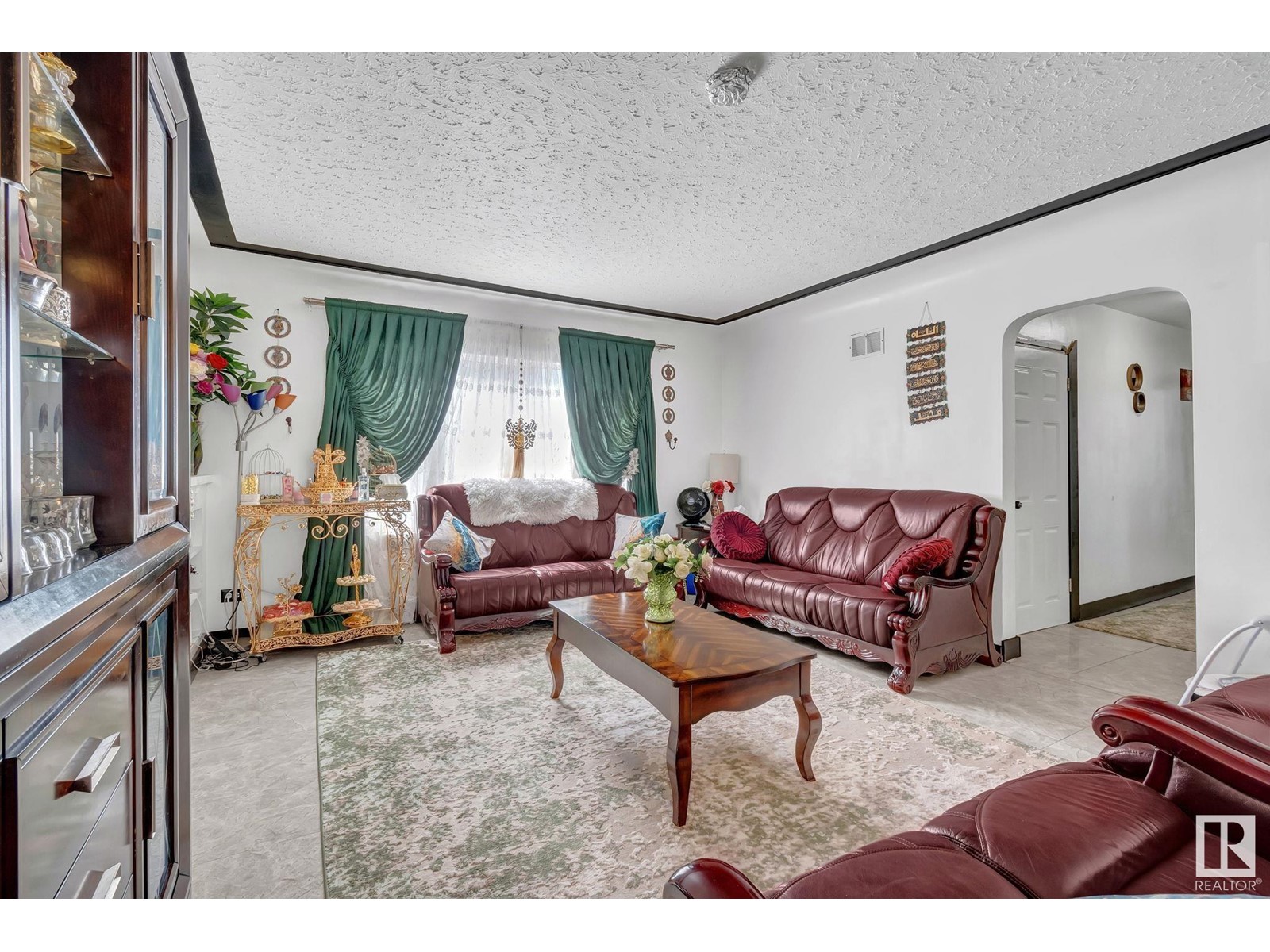 Property at 11306 109A AV NW image 3