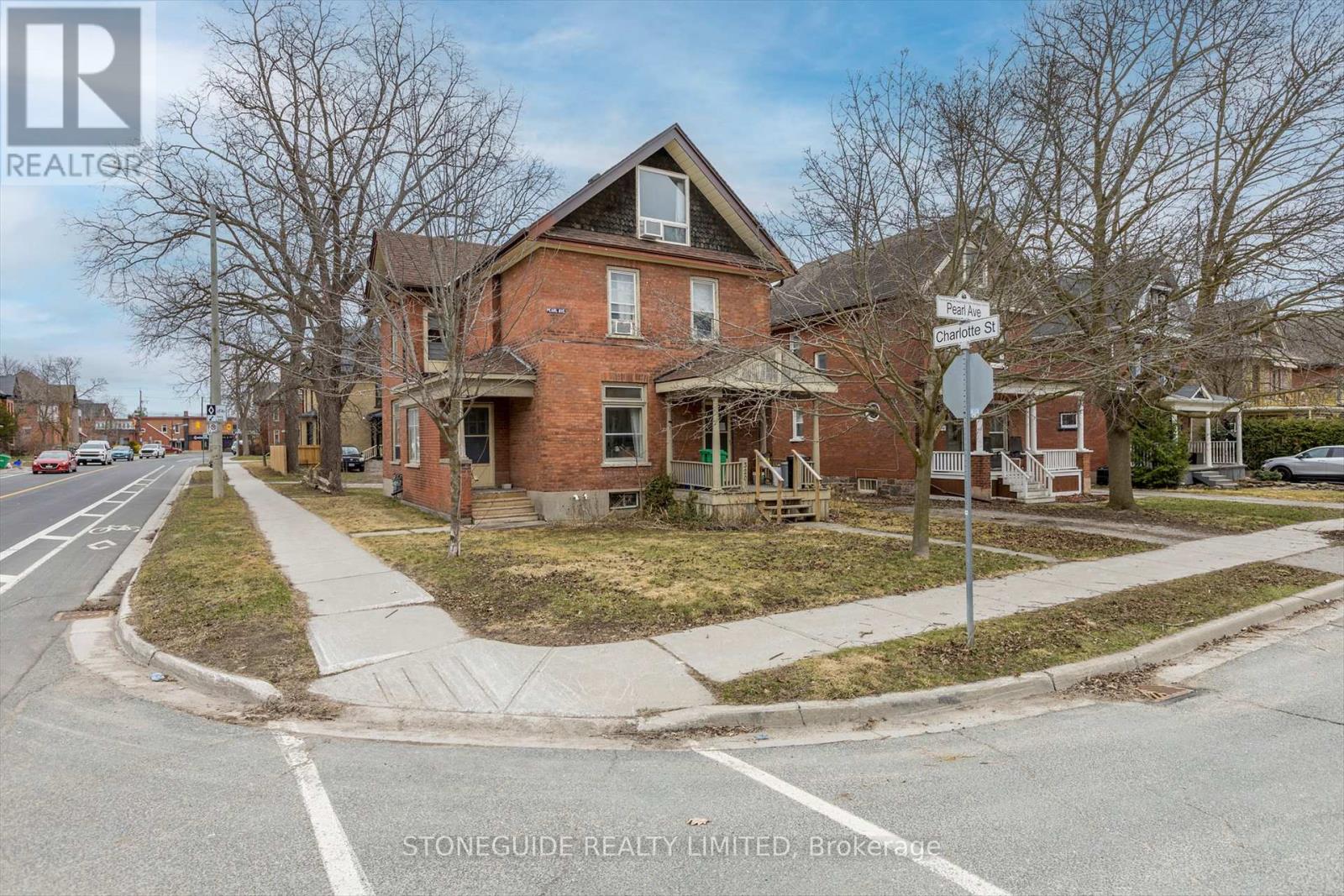 Property at 320-322 PEARL AVENUE image 1