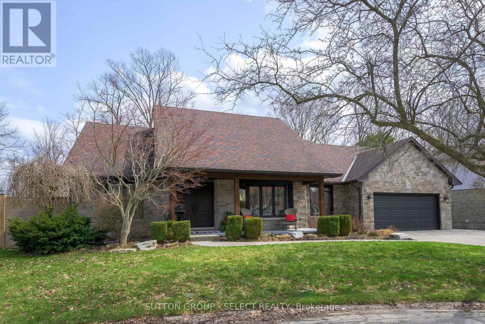 32 Leland Place