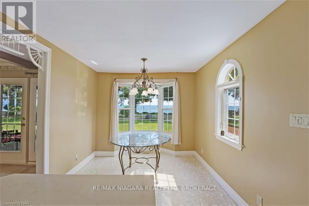4446 Lakeside Drive, Lincoln, Ontario  L3J 0X7 - Photo 6 - X12085673