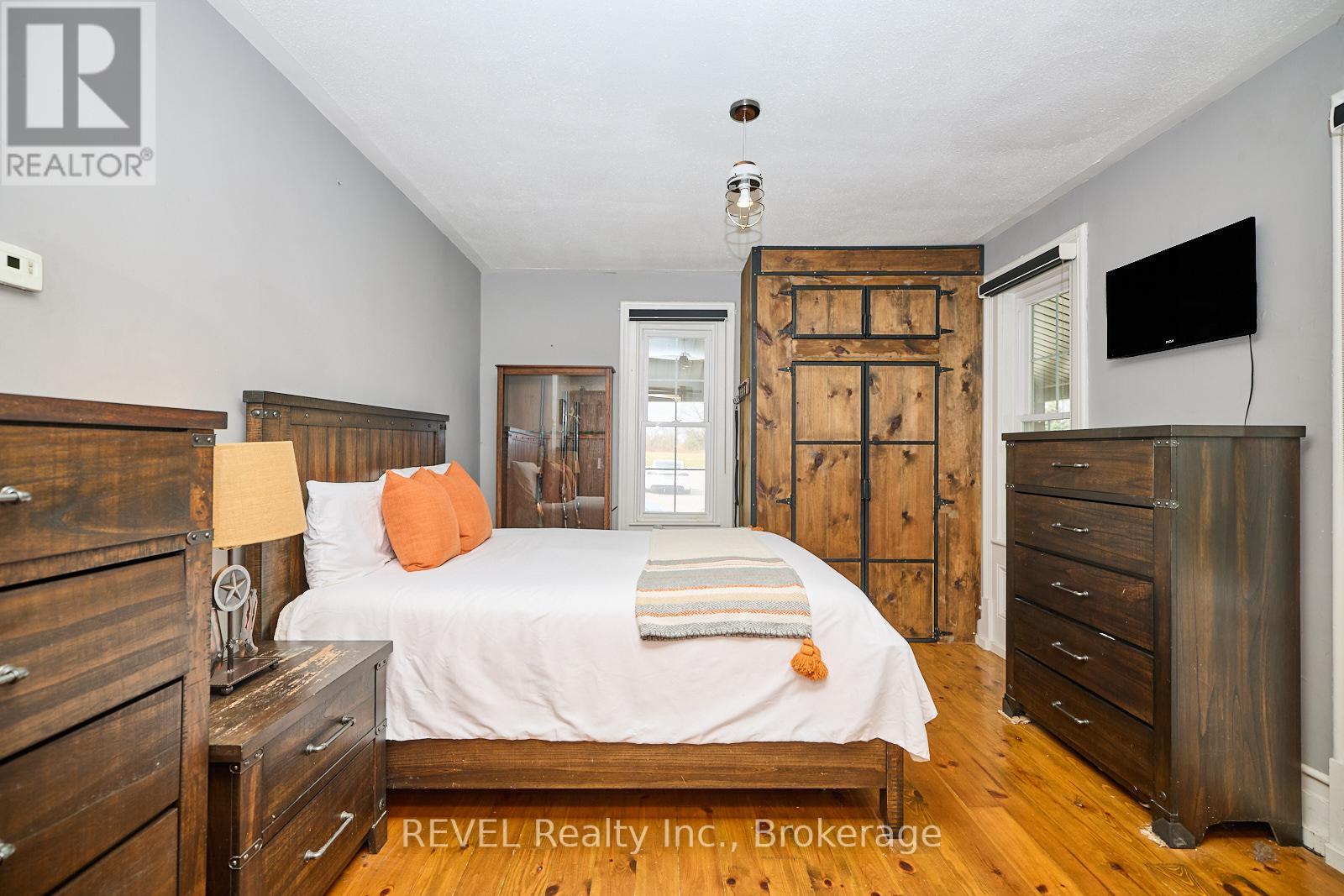 118 River Road, Pelham, Ontario  L0S 1C0 - Photo 19 - X12085702