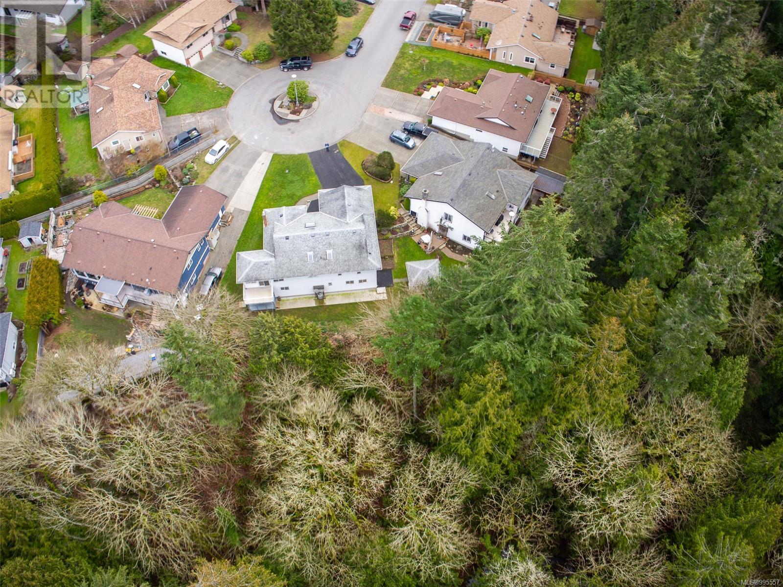 Property at 1813 Pastel Cres image 2