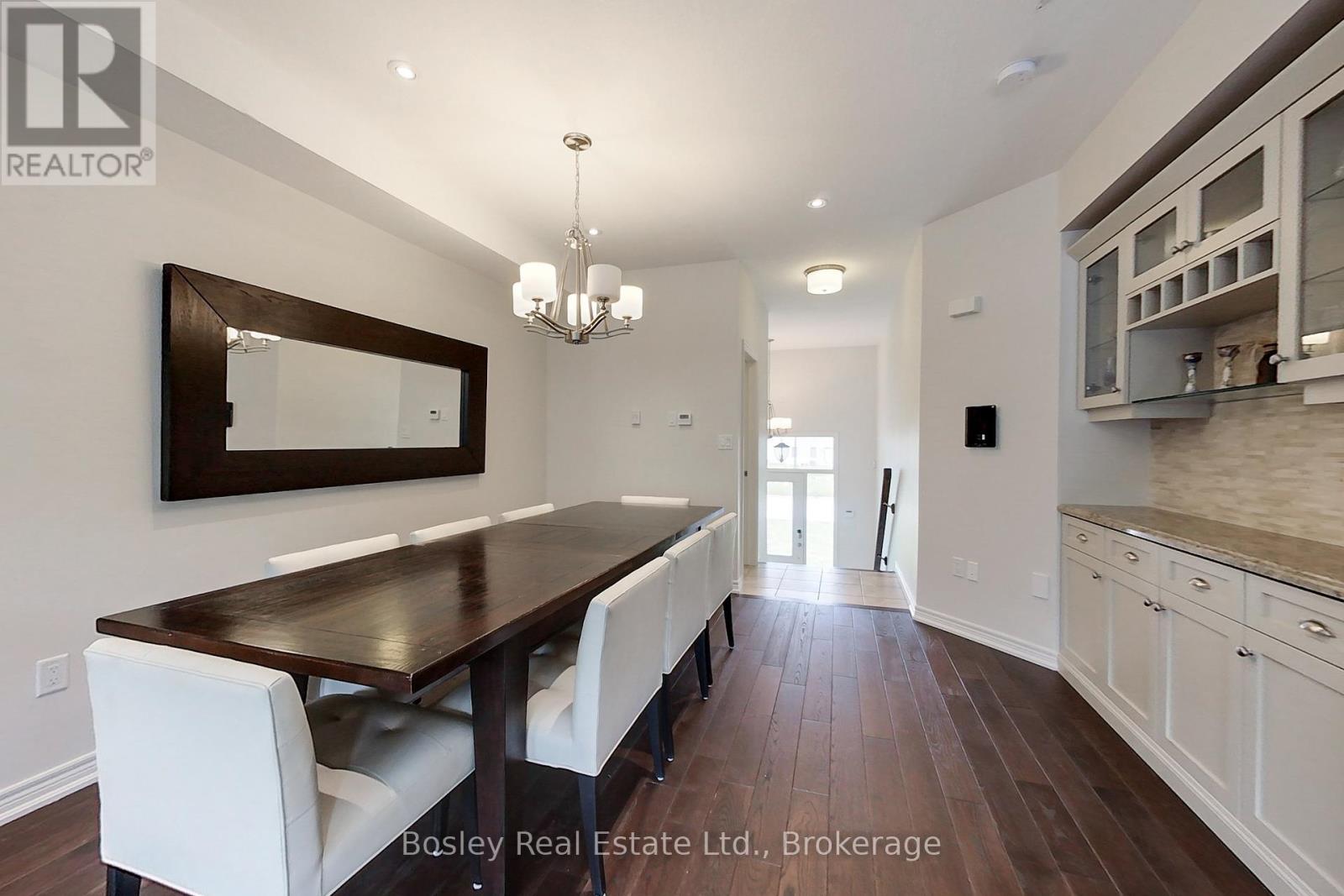 104 Delphi Lane, Blue Mountains, Ontario  N0H 1J0 - Photo 10 - X12085686