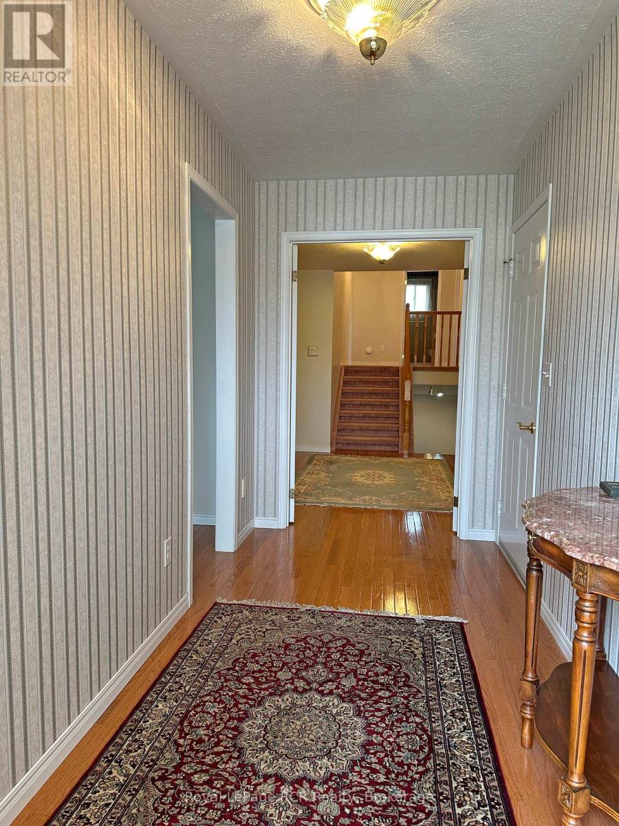 218 4th Street Crescent, Hanover, Ontario  N4N 3S2 - Photo 10 - X12085716