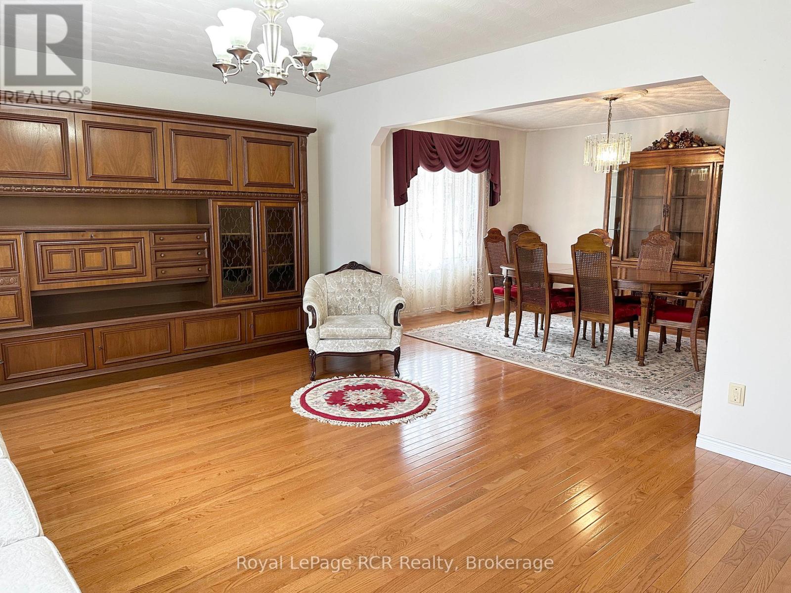 218 4th Street Crescent, Hanover, Ontario  N4N 3S2 - Photo 20 - X12085716