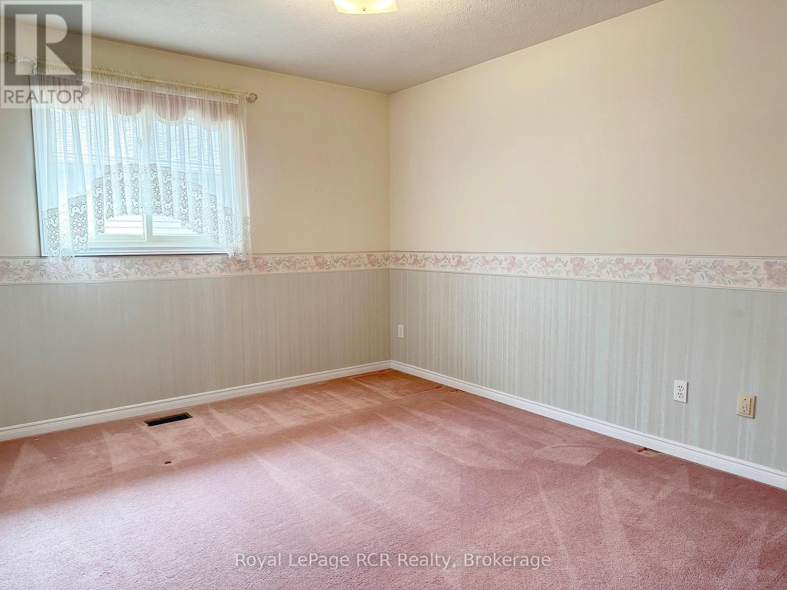 218 4th Street Crescent, Hanover, Ontario  N4N 3S2 - Photo 24 - X12085716