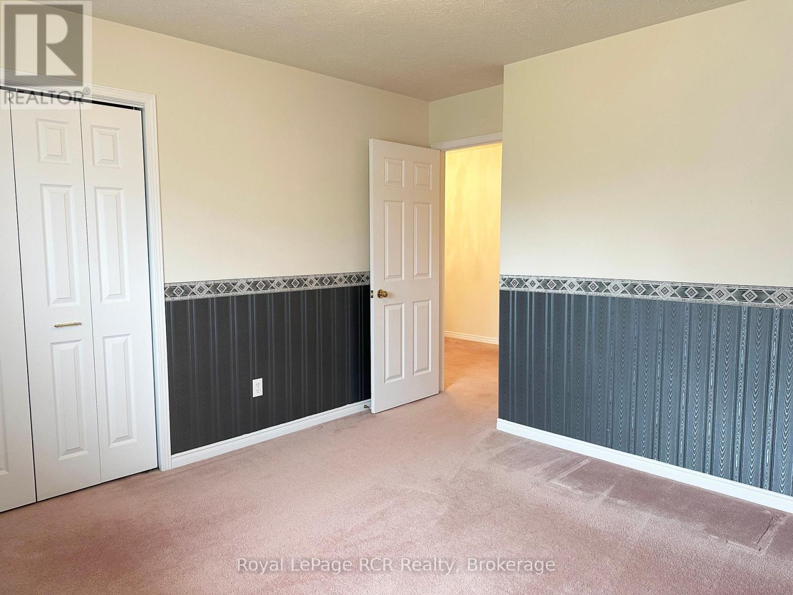 218 4th Street Crescent, Hanover, Ontario  N4N 3S2 - Photo 27 - X12085716