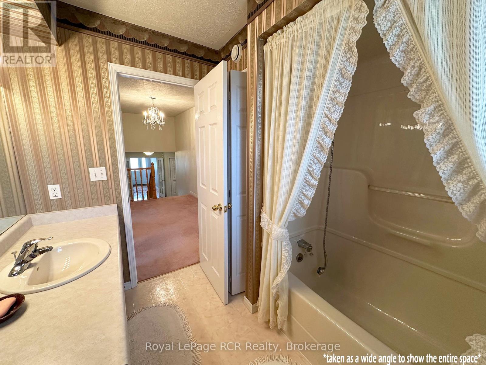 218 4th Street Crescent, Hanover, Ontario  N4N 3S2 - Photo 29 - X12085716