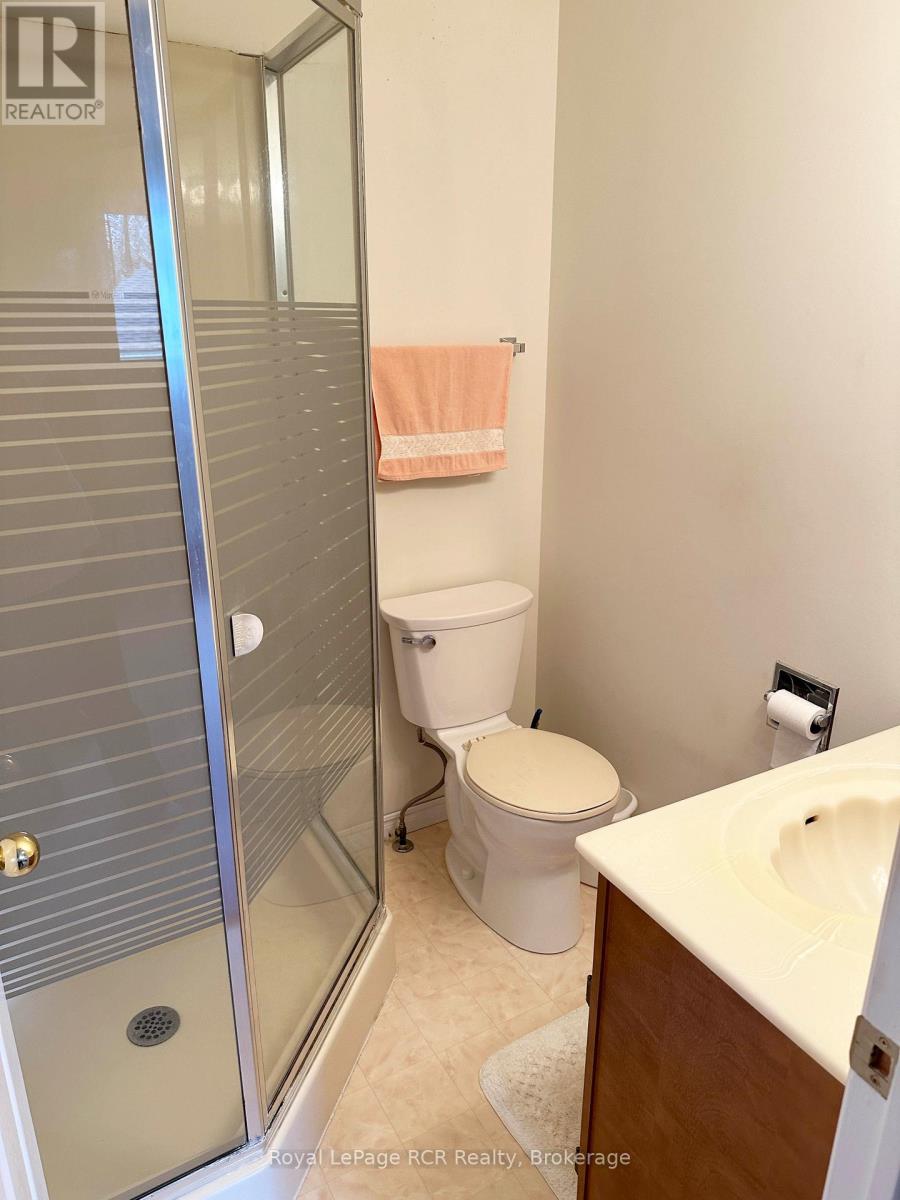 218 4th Street Crescent, Hanover, Ontario  N4N 3S2 - Photo 36 - X12085716