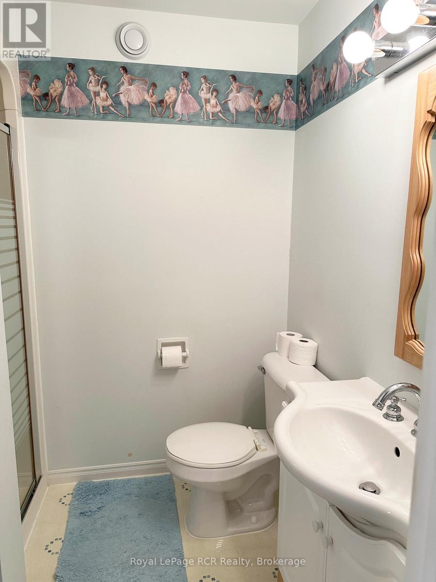 218 4th Street Crescent, Hanover, Ontario  N4N 3S2 - Photo 39 - X12085716