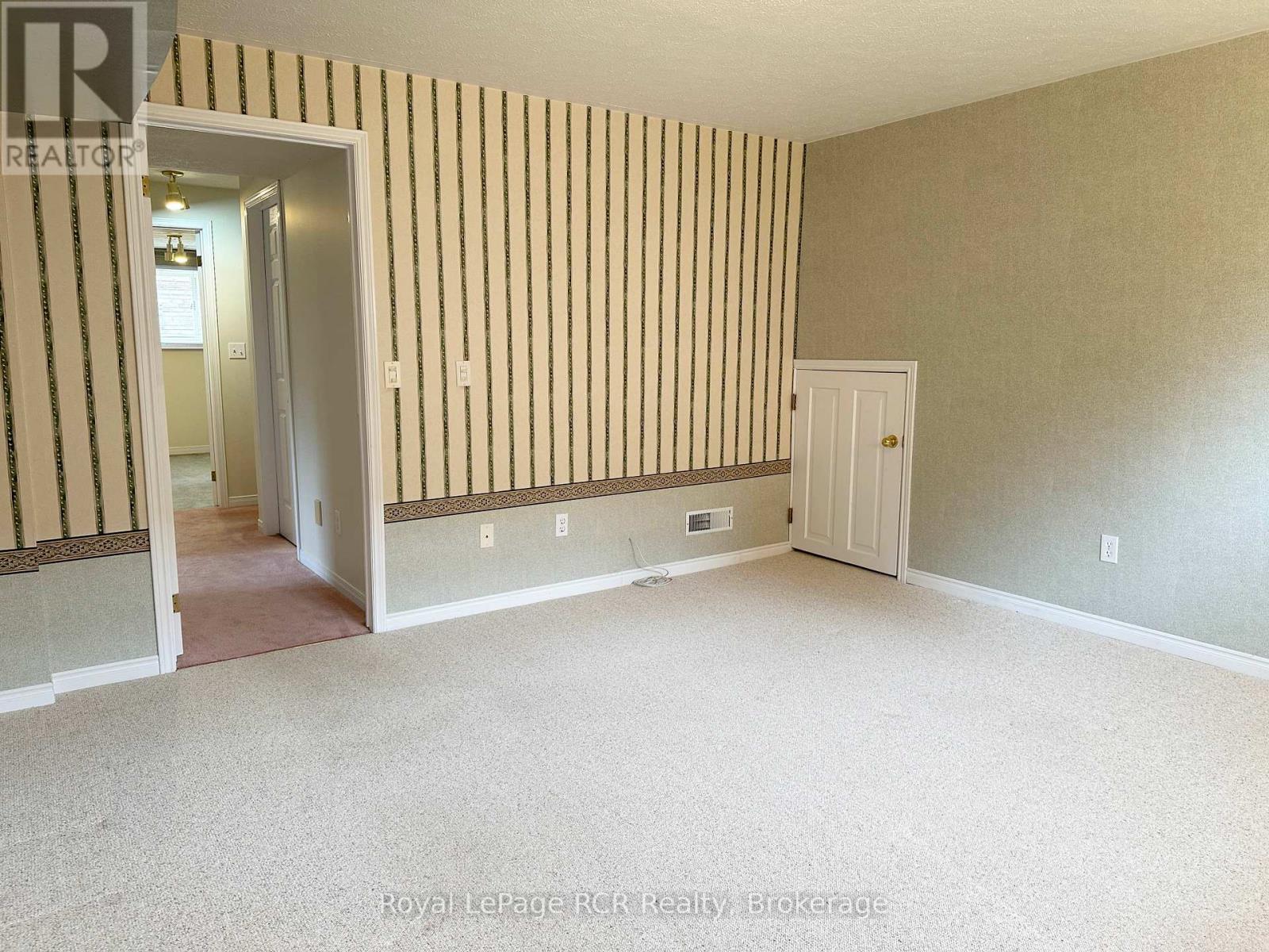 218 4th Street Crescent, Hanover, Ontario  N4N 3S2 - Photo 46 - X12085716