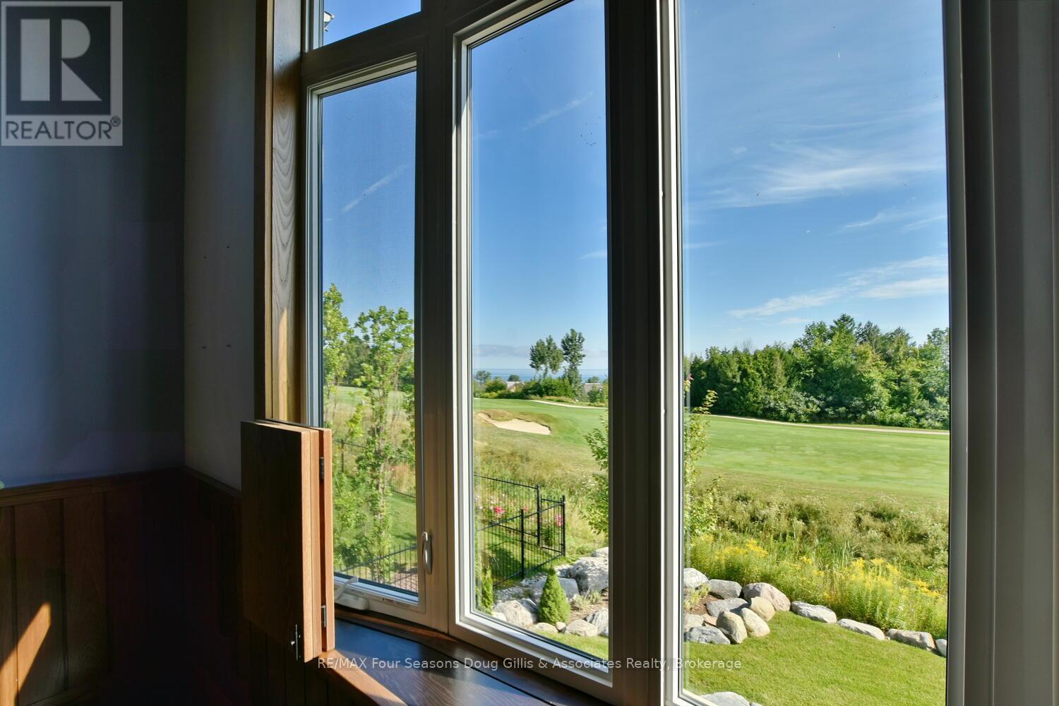 163 West Ridge Drive, Blue Mountains, Ontario  N0H 2P0 - Photo 16 - X12085838