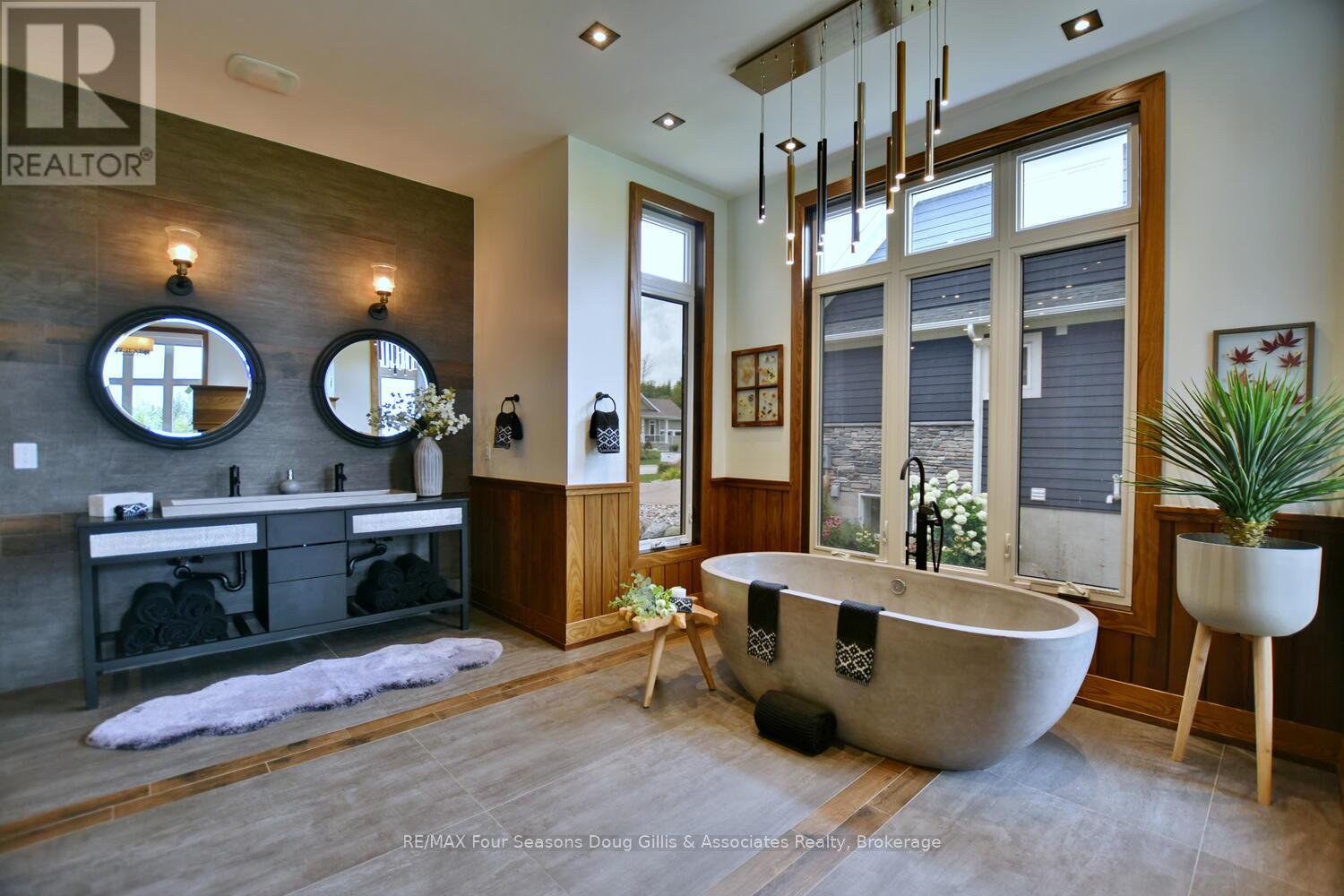 163 West Ridge Drive, Blue Mountains, Ontario  N0H 2P0 - Photo 18 - X12085838