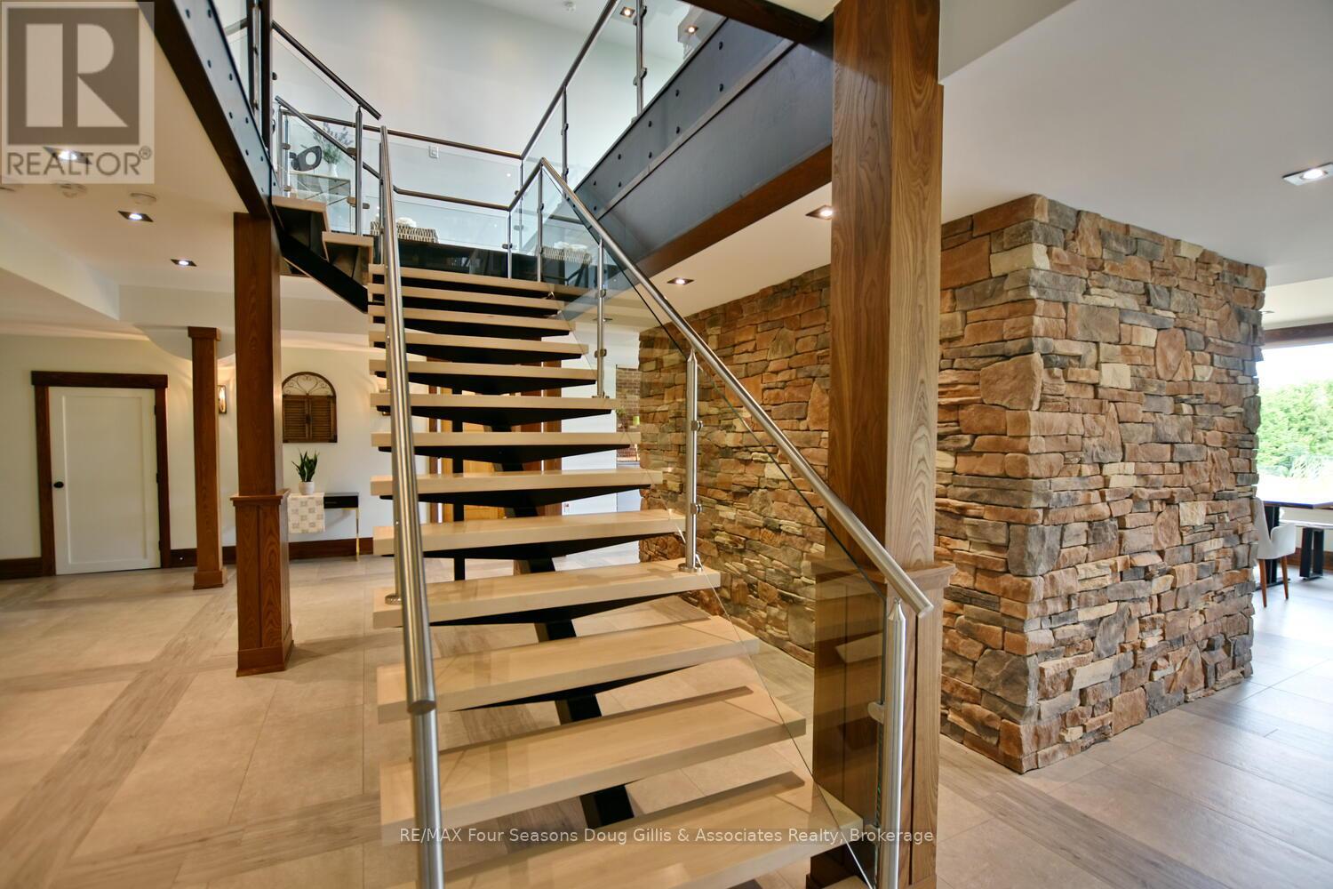 163 West Ridge Drive, Blue Mountains, Ontario  N0H 2P0 - Photo 31 - X12085838