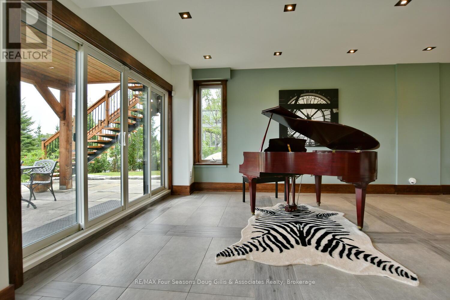 163 West Ridge Drive, Blue Mountains, Ontario  N0H 2P0 - Photo 34 - X12085838