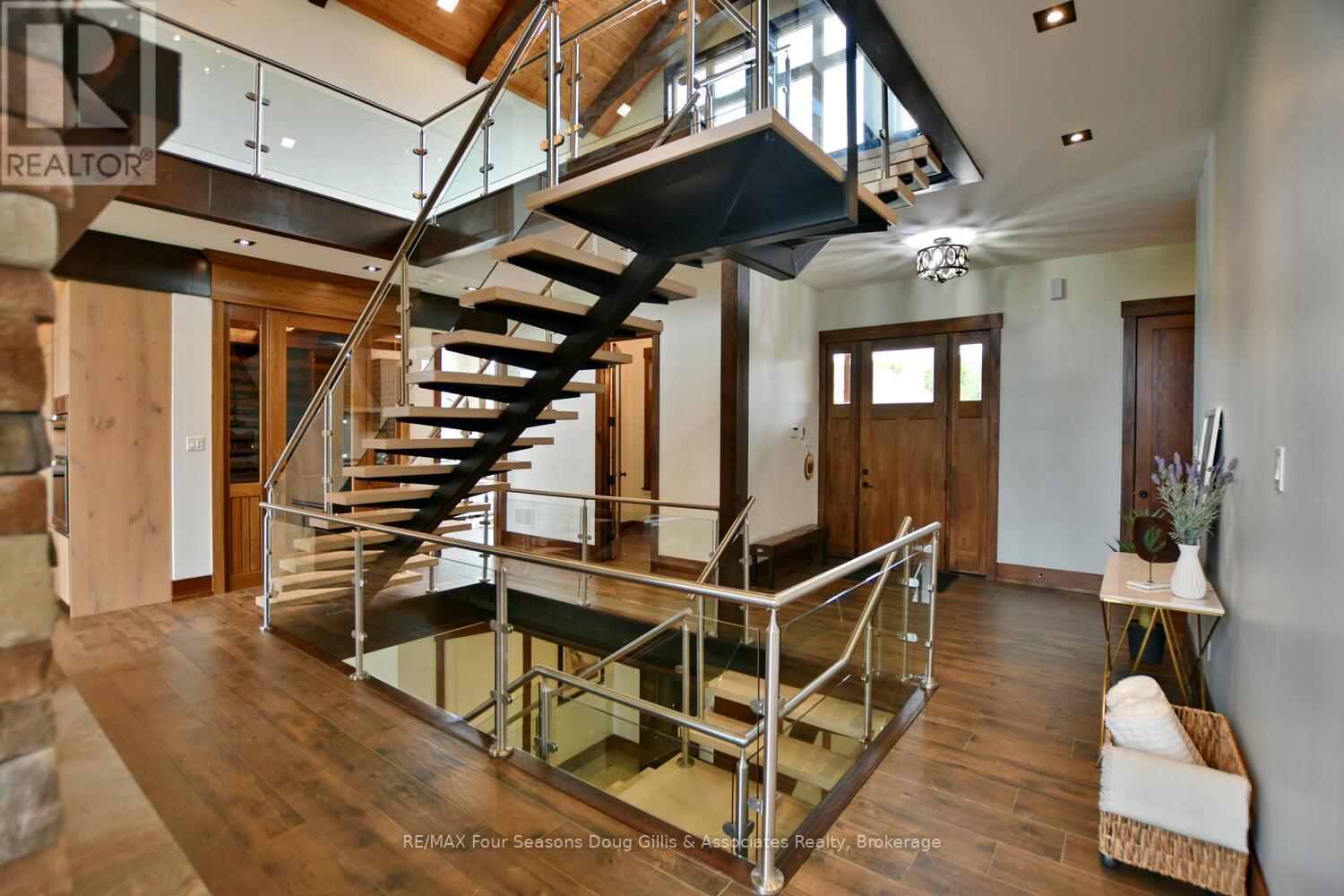 163 West Ridge Drive, Blue Mountains, Ontario  N0H 2P0 - Photo 4 - X12085838