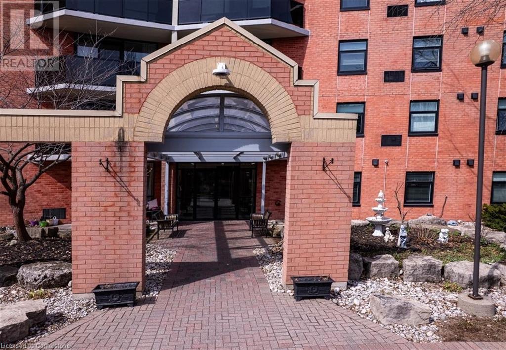 Property at 9 BONHEUR Court Unit# 606 image 3