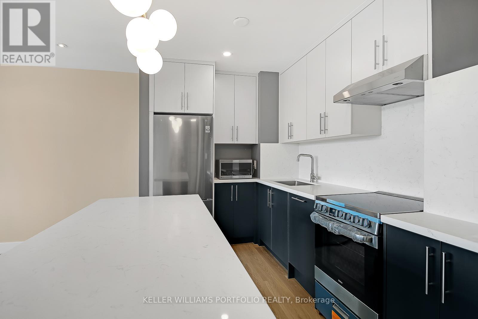 Property at 206 - 580 CHRISTIE STREET image 4