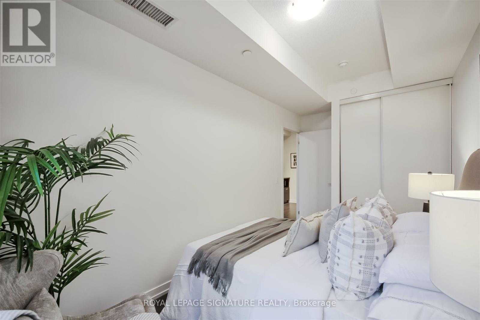 1913 - 125 Redpath Avenue, Toronto, Ontario  M4S 0B5 - Photo 15 - C12085736
